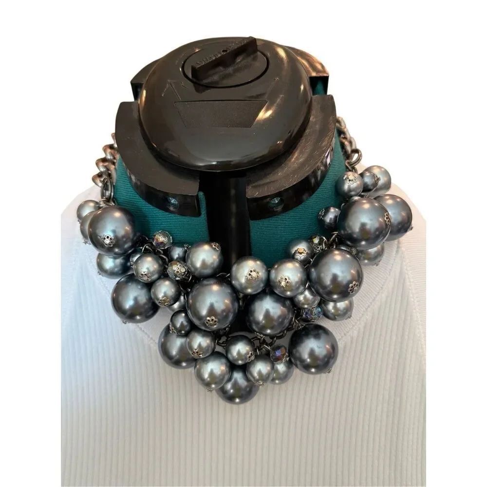 Anthropolgie GunmetalβBubble StatementβNecklace